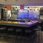 Musikbuehne Flieger - Konzept - Loften In Einer Kneipe Apartament *
