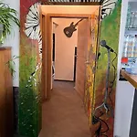 Apartmán Musikbuehne Flieger - Konzept - Loften In Einer Kneipe