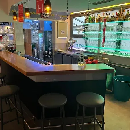 Musikbühne Flieger - Konzept - Loften In Einer Kneipe * Tettnang