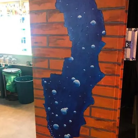 Musikbühne Flieger - Konzept - Loften In Einer Kneipe Apartment