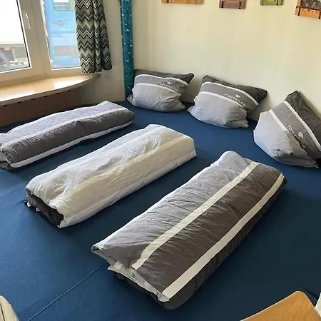 Apartment Musikbühne Flieger - Konzept - Loften In Einer Kneipe