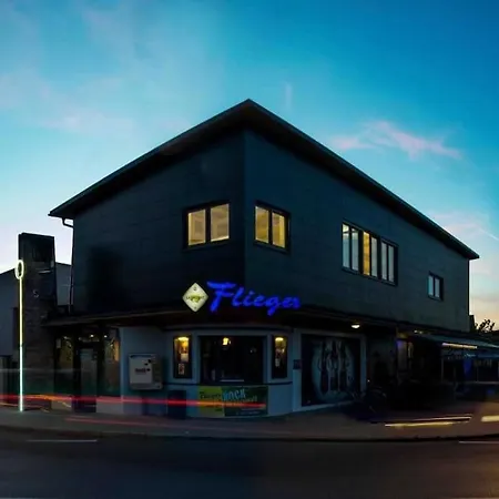 Musikbühne Flieger - Konzept - Loften In Einer Kneipe * Tettnang