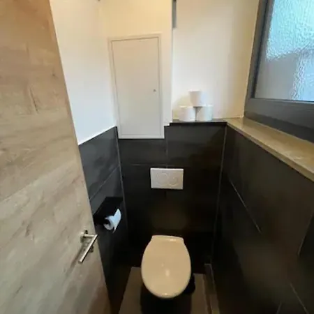 Musikbühne Flieger - Konzept - Loften In Einer Kneipe