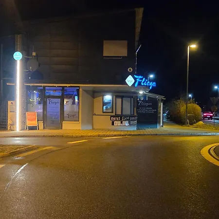 아파트 Musikbuehne Flieger - Konzept - Loften In Einer Kneipe 테트낭