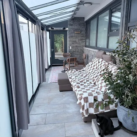 Musikbuehne Flieger - Konzept - Loften In Einer Kneipe 아파트