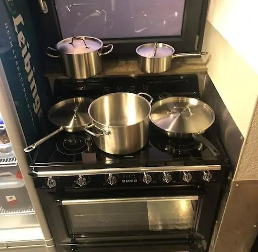 Musikbuehne Flieger - Konzept - Loften In Einer Kneipe *