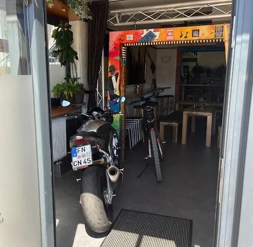 Musikbuehne Flieger - Konzept - Loften In Einer Kneipe 아파트 *