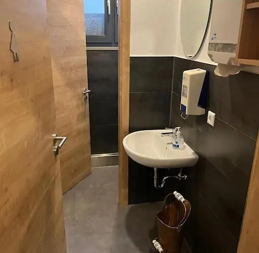 아파트 Musikbuehne Flieger - Konzept - Loften In Einer Kneipe 테트낭