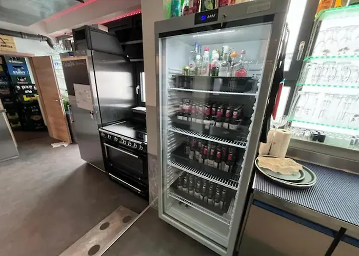 Musikbuehne Flieger - Konzept - Loften In Einer Kneipe * 테트낭