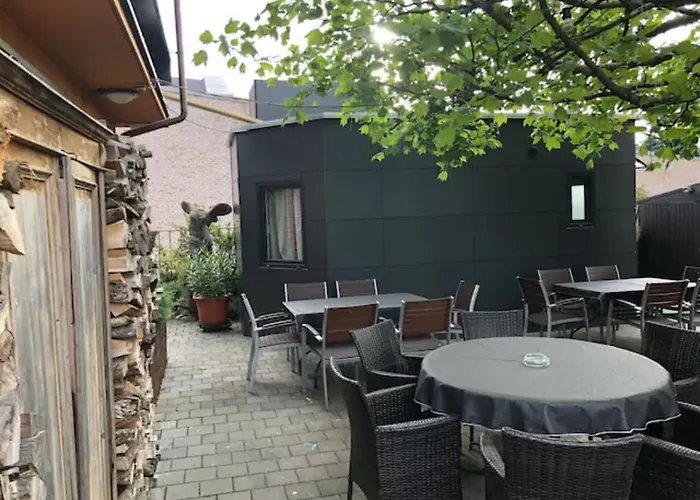 Musikbuehne Flieger - Konzept - Loften In Einer Kneipe 아파트 테트낭