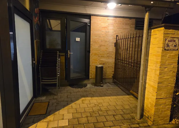 Musikbuehne Flieger - Konzept - Loften In Einer Kneipe 아파트